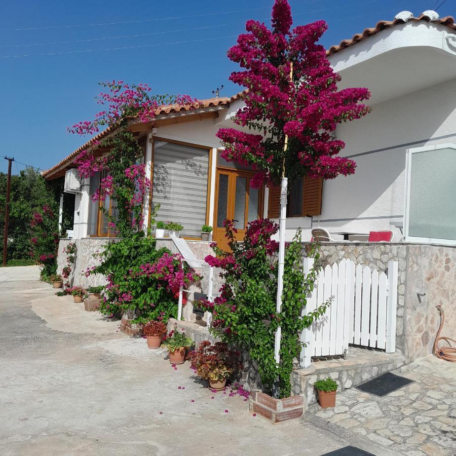 Denni'S Home Saranda Zewnętrze zdjęcie