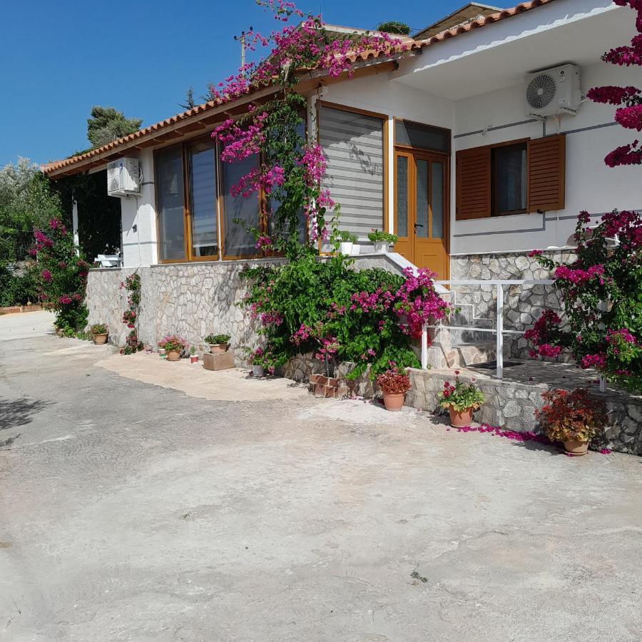 Denni'S Home Saranda Zewnętrze zdjęcie