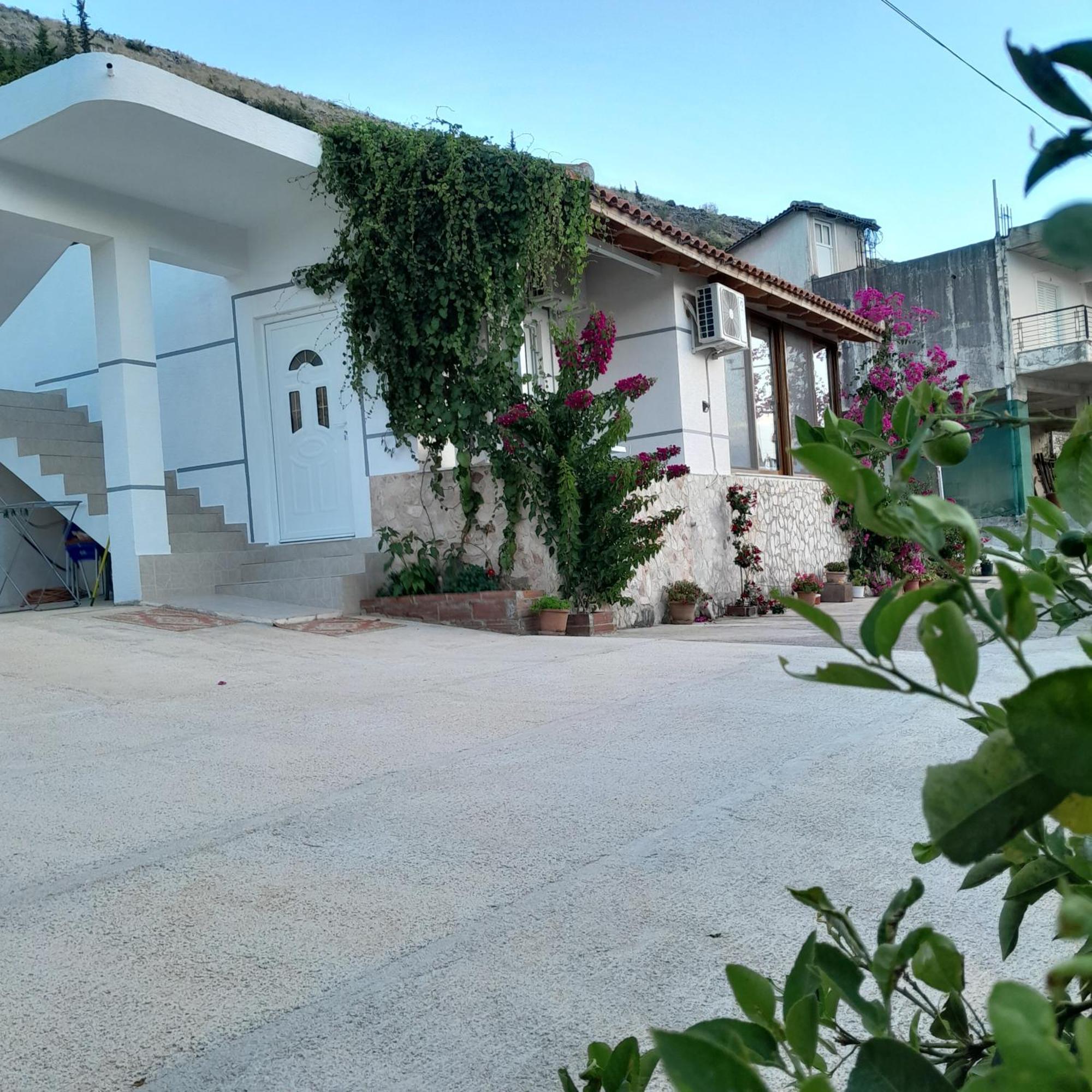Denni'S Home Saranda Zewnętrze zdjęcie