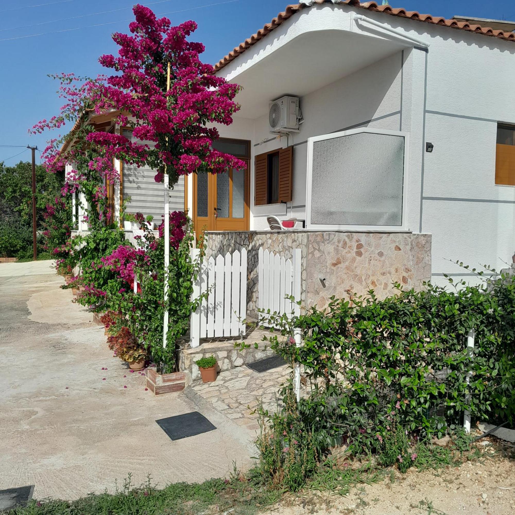 Denni'S Home Saranda Zewnętrze zdjęcie